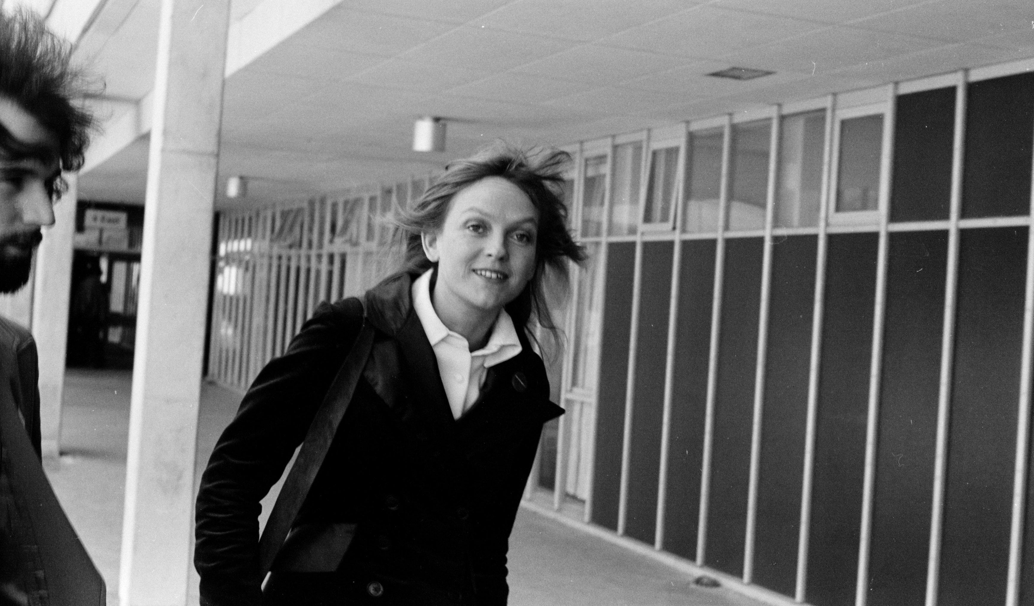 Black and white photo showing Radio One DJ Annie Nightingale on campus